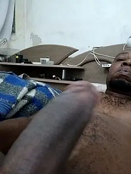 Negaomalinha1 online show from April 19, 2026, 7:49 pm