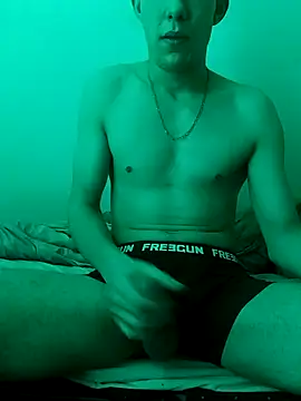 Snapshot of Anuslarge chatting on January 13, 2026, 2:37 am Anuslarge online show from January 13, 2026, 2:37 am