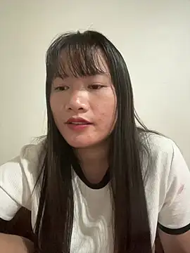 Snapshot of Suni-ii chatting on April 22, 2026, 10:55 am Suni-ii online show from April 22, 2026, 10:55 am