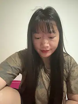 Snapshot of Suni-ii chatting on May 23, 2026, 11:15 pm Suni-ii online show from May 23, 2026, 11:15 pm