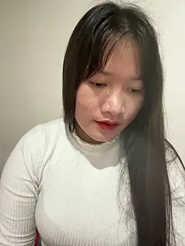 Snapshot of Suni-ii chatting on February 17, 2026, 12:52 am Suni-ii online show from February 17, 2026, 12:52 am