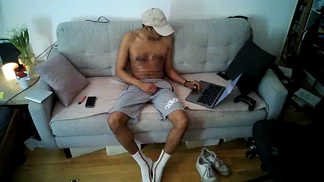 teamrocket1433 online show from April 19, 2026, 9:32 am