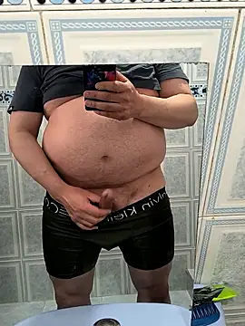 Tubebeermoso online show from January 17, 2026, 8:56 pm