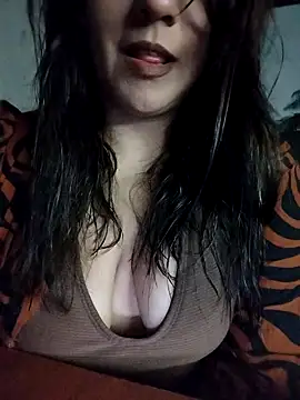 Velmoramoon11 online show from January 19, 2026, 5:00 am