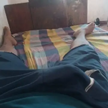 Srisex1985 online show from April 22, 2026, 3:13 am