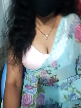 lusy79 online show from February 12, 2026, 4:40 pm