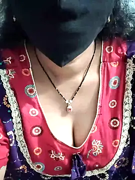 lusy79 online show from February 15, 2026, 9:19 am