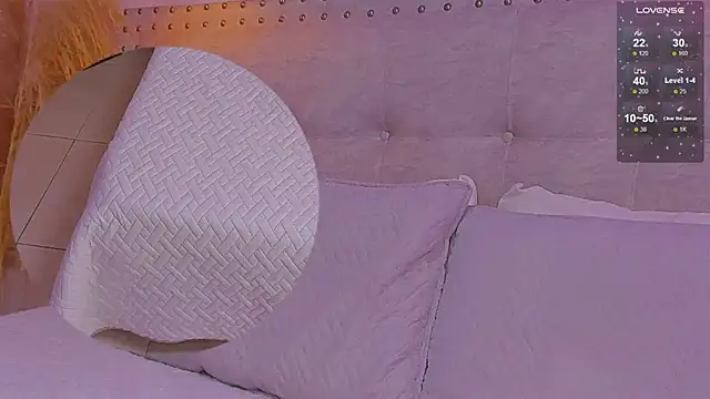 Snapshot of Mia_dolls18 chatting on February 4, 2026, 3:01 am Mia dolls18 online show from February 4, 2026, 3:01 am