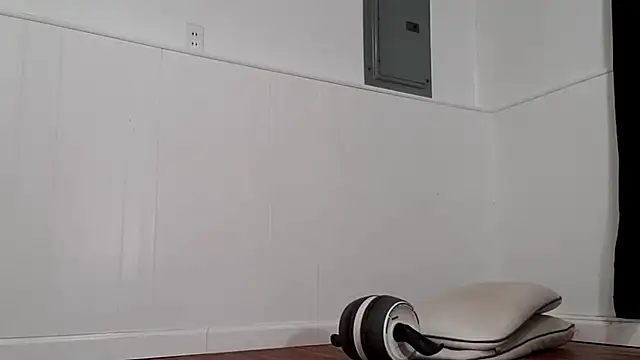 Snapshot of Bilie_Desire chatting on January 8, 2026, 9:10 pm Bilie Desire online show from January 8, 2026, 9:10 pm