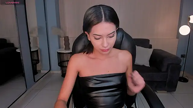 KayraLanne online show from February 22, 2026, 3:53 am