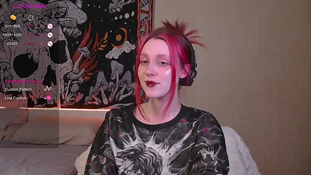Snapshot of Mine_Doll chatting on May 30, 2026, 4:45 pm Mine Doll online show from May 30, 2026, 4:45 pm