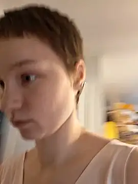 SugarNCinnamon online show from April 8, 2026, 11:06 pm