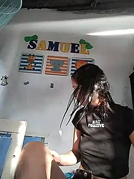 Snapshot of Aitana_2-0 chatting on February 25, 2026, 9:58 pm Aitana 2-0 online show from February 25, 2026, 9:58 pm