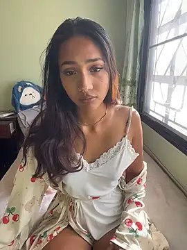 Snapshot of Lyla_Love chatting on January 10, 2026, 8:20 am Lyla Love online show from January 10, 2026, 8:20 am