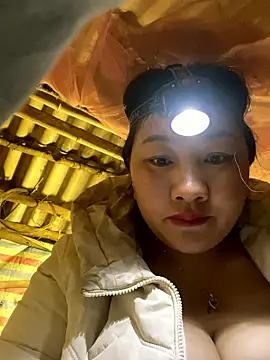 comteze12 online show from January 13, 2026, 4:33 pm