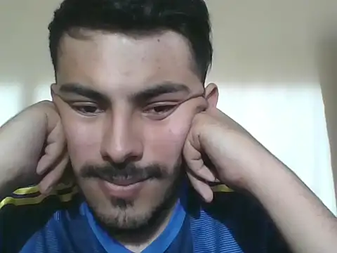 Snapshot of Mateotubbe chatting on July 7, 2026, 10:13 pm Mateotubbe online show from July 7, 2026, 10:13 pm