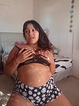 Snapshot of dulce_marrr chatting on March 2, 2026, 7:10 pm dulce marrr online show from March 2, 2026, 7:10 pm