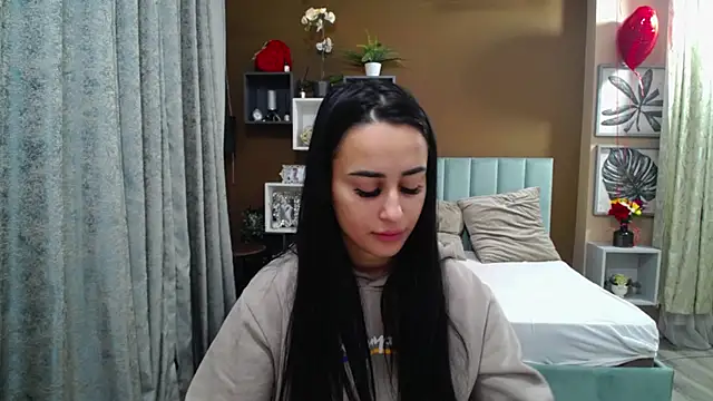 DarcyeJane online show from February 12, 2026, 5:13 pm