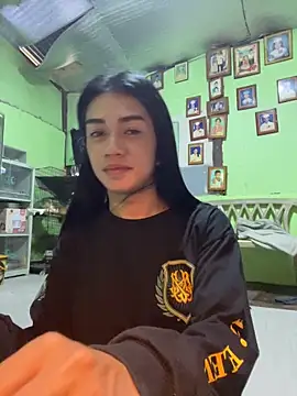 EnviousMaddie online show from April 26, 2026, 10:01 am