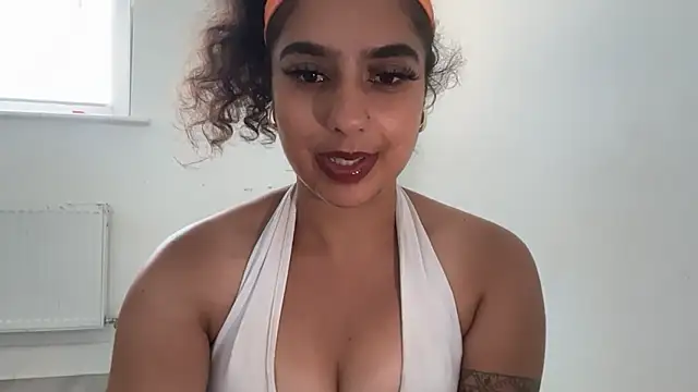 Snapshot of fayfay21@xh chatting on May 23, 2026, 3:55 pm fayfay21xh online show from May 23, 2026, 3:55 pm