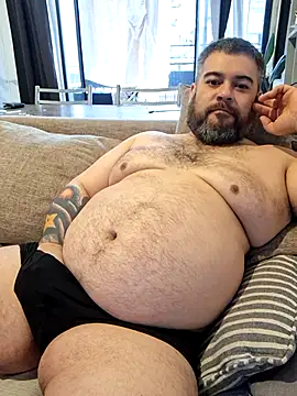 Gummyto online show from January 8, 2026, 10:38 pm