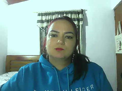 Snapshot of Roja_tentacion chatting on February 3, 2026, 1:38 am Roja tentacion online show from February 3, 2026, 1:38 am