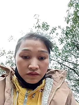 yumyum112 online show from January 10, 2026, 10:21 am