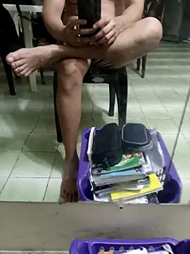 paladito01 online show from April 16, 2026, 6:36 am