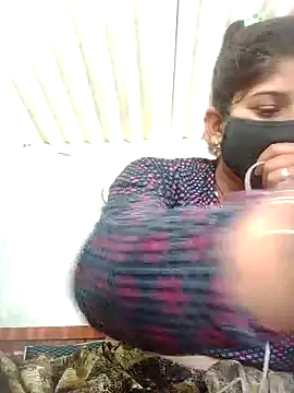 Snapshot of Jamuna_01 chatting on April 8, 2026, 10:17 am Jamuna 01 online show from April 8, 2026, 10:17 am