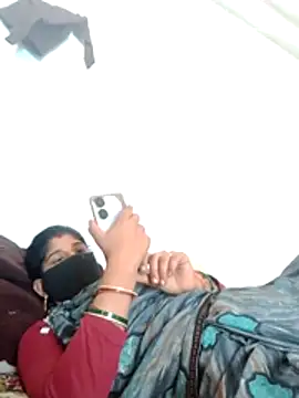 Snapshot of Jamuna_01 chatting on February 25, 2026, 10:04 am Jamuna 01 online show from February 25, 2026, 10:04 am