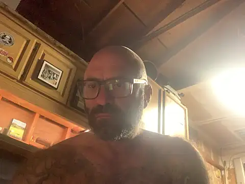 Snapshot of calimeatstick chatting on July 7, 2026, 9:13 am calimeatstick online show from July 7, 2026, 9:13 am