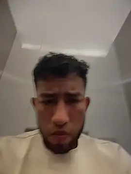 Snapshot of liam_bronw chatting on May 22, 2026, 5:00 pm liam bronw online show from May 22, 2026, 5:00 pm