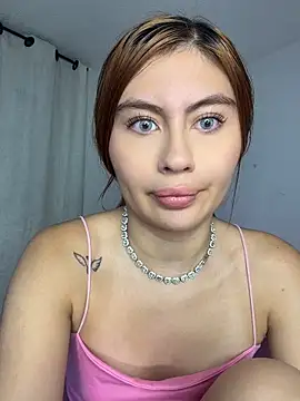 Snapshot of Stormi_th chatting on June 18, 2026, 7:29 am Stormi th online show from June 18, 2026, 7:29 am