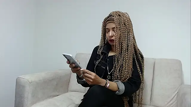 ZafiroBrown online show from January 6, 2026, 8:35 pm