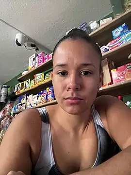 lannabellx online show from March 2, 2026, 9:33 pm