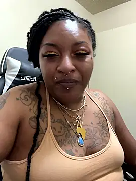 Snapshot of Egyptian_reign chatting on January 6, 2026, 7:12 am Egyptian reign online show from January 6, 2026, 7:12 am