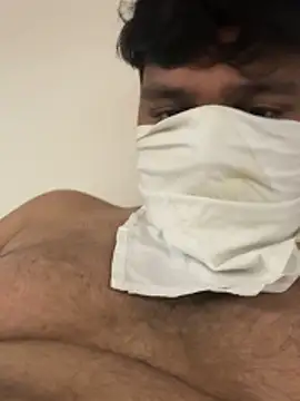 maxi23932 online show from February 8, 2026, 12:58 pm