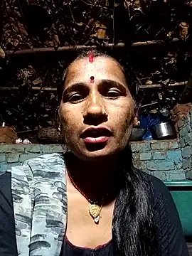 Hot bhi38 online show from April 30, 2026, 8:57 pm