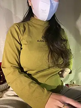 Snapshot of My-Myy chatting on January 8, 2026, 2:01 pm My-Myy online show from January 8, 2026, 2:01 pm