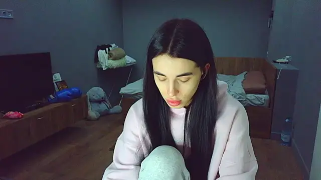 Vlada Elfie online show from April 18, 2026, 6:54 pm