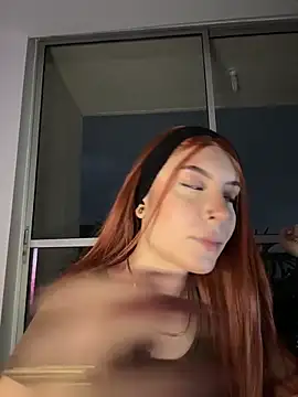 Snapshot of alesziarose_ chatting on February 12, 2026, 11:26 pm alesziarose online show from February 12, 2026, 11:26 pm