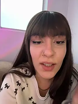 Snapshot of alesziarose_ chatting on January 5, 2026, 10:46 pm alesziarose online show from January 5, 2026, 10:46 pm