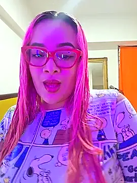 Snapshot of Nova-Satela chatting on January 9, 2026, 5:53 pm Nova-Satela online show from January 9, 2026, 5:53 pm