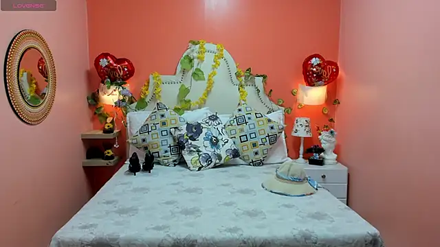 Dalila Najjar  online show from April 9, 2026, 2:56 pm