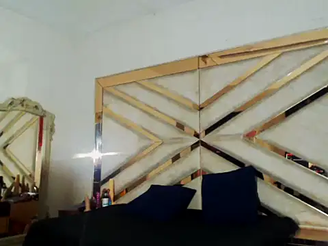 LunaFever69 online show from April 12, 2026, 3:32 am