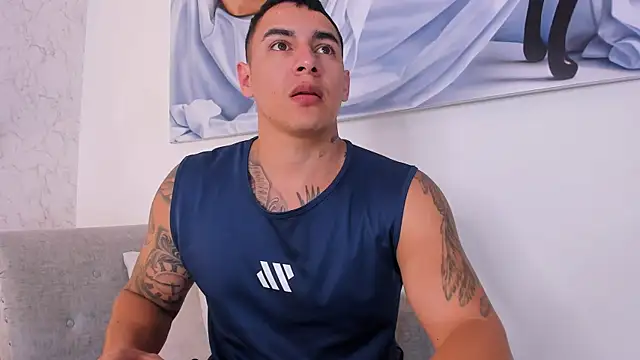 Snapshot of MassimoCo_ chatting on February 6, 2026, 9:16 am MassimoCo online show from February 6, 2026, 9:16 am