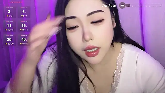 Snapshot of Missqiu-w chatting on February 9, 2026, 8:12 am Missqiu-w online show from February 9, 2026, 8:12 am