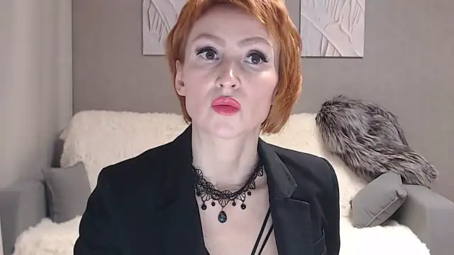 Miss RedFoxy online show from March 27, 2026, 3:48 am