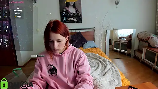 Snapshot of Lily_Viola chatting on February 13, 2026, 9:09 am Lily Viola online show from February 13, 2026, 9:09 am