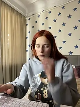 Snapshot of Lily_Viola chatting on February 10, 2026, 8:24 am Lily Viola online show from February 10, 2026, 8:24 am